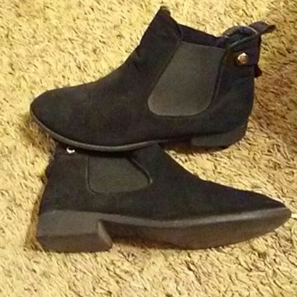 TOP Moda Shoes - Velvet booties